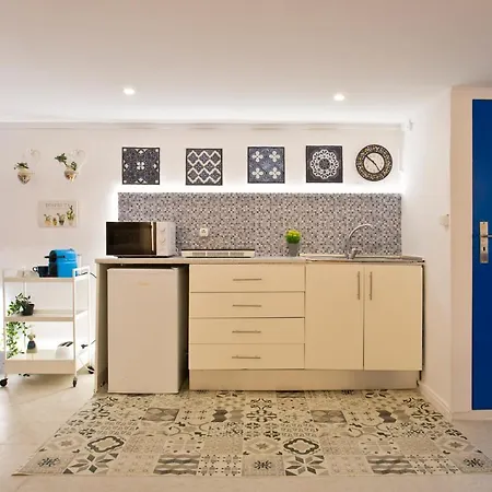 Blue Trindade - Magical Citycenter Apartment
